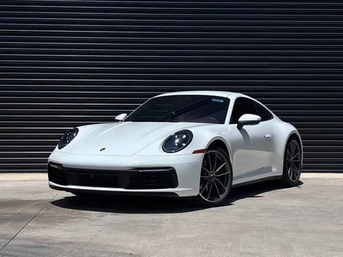 
           
        2021 Porsche 911
