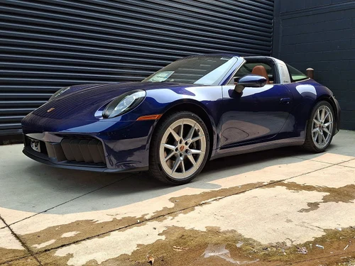 
           New 
        2026 Porsche 911 4 GTS