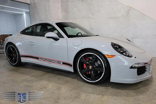 
           
        2016 Porsche 911 Carrera GTS
