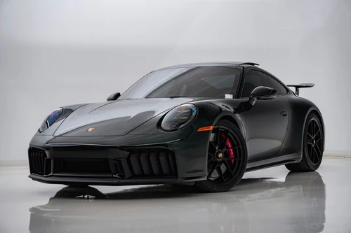 
           
        2026 Porsche 911 Carrera 4 GTS