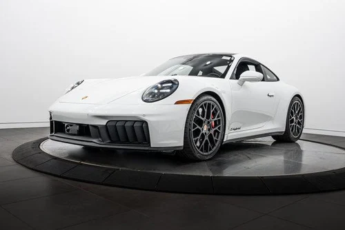 
           
        2026 Porsche 911 Carrera 4 GTS