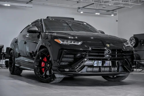 
           
        2023 Lamborghini Urus Performante