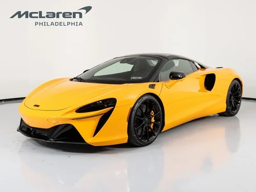 
           New 
        2025 McLaren Artura