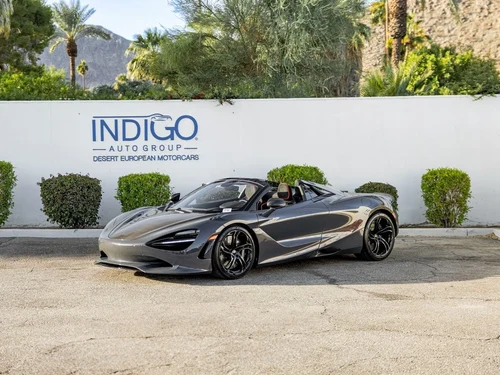
           New 
        2025 McLaren 750S Spider