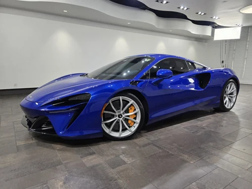 
           
        2023 McLaren Artura Vision