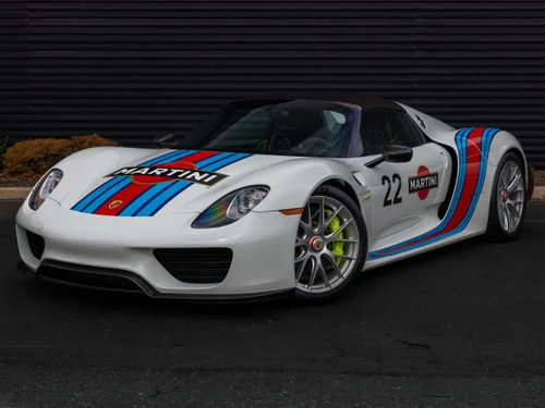 
           
        2015 Porsche 918 Spyder