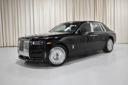 
           New 
        2027 Rolls-Royce Phantom