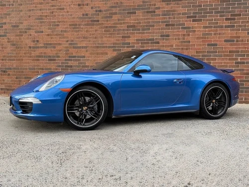 
           
        2015 Porsche 911 Carrera 4