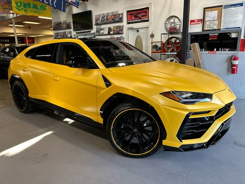 
           
        2022 Lamborghini Urus