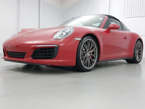 
           
        2019 Porsche 911 Targa
