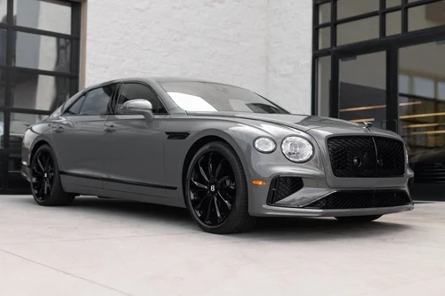 
           New 
        2025 Bentley Flying Spur