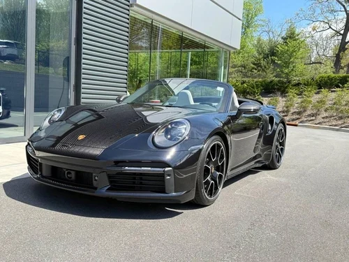 
           
        2024 Porsche 911