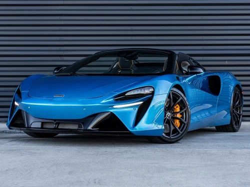 
           
        2025 McLaren ARTURA TECHLUX