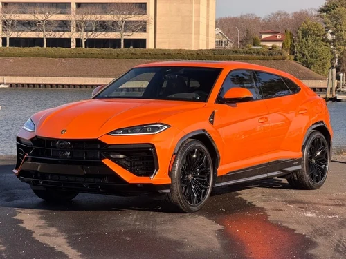 
           New 
        2025 Lamborghini Urus SE