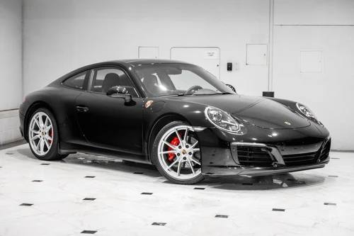 
           
        2017 Porsche 911