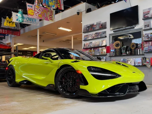 
           
        2021 McLaren 765LT Coupe