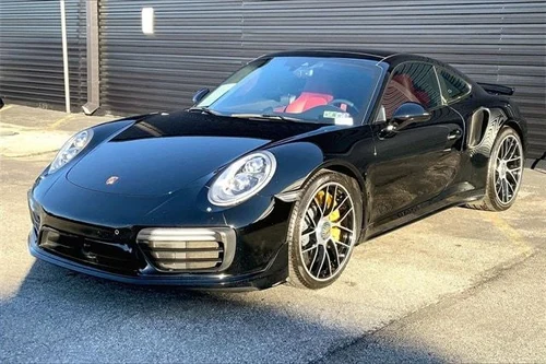 
           
        2018 Porsche 911 Turbo S