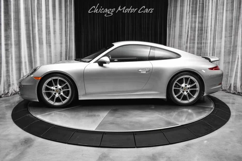 
           
        2012 Porsche 911