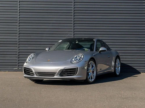 
           
        2019 Porsche 911 Carrera
