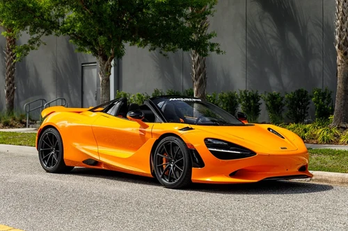 
           
        2025 McLaren 750S Spider