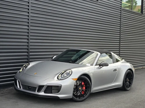 
           
        2019 Porsche 911 4 GTS