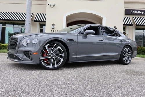 
           New 
        2025 Bentley Flying Spur Speed