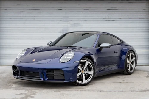 
           
        2025 Porsche 911 Carrera T