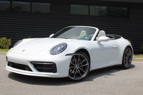 
           
        2021 Porsche 911 Carrera