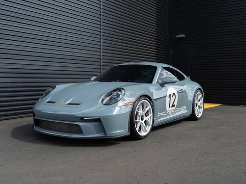 
           
        2024 Porsche 911 S