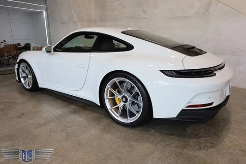 
           
        2024 Porsche 911