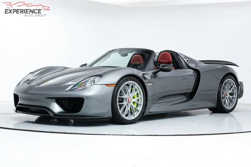 
           
        2015 Porsche 918 Spyder