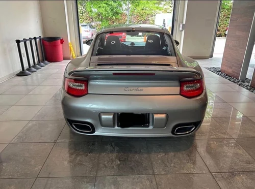 
           
        2011 Porsche 911 Turbo