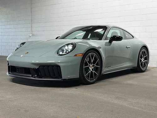 
           New 
        2025 Porsche 911 Carrera GTS