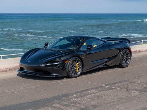 
           New 
        2027 McLaren 750S
