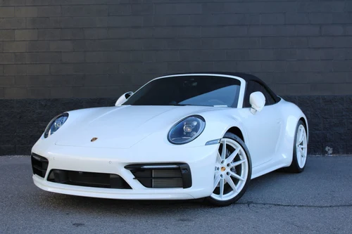 
           
        2024 Porsche 911 Carrera