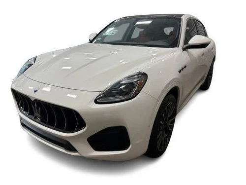 
           New 
        2025 Maserati Grecale AWD