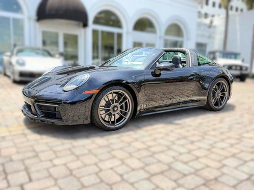 
           
        2022 Porsche 911 Targa