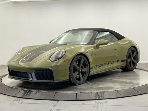 
           
        2026 Porsche 911 Carrera 4 GTS