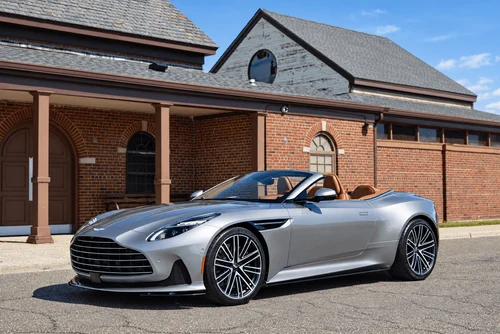 
           
        2024 Aston Martin DB12 VOLANTE