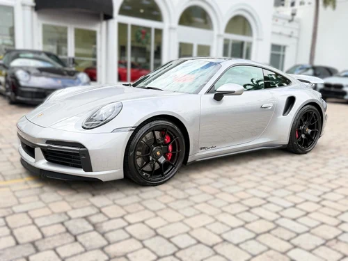 
           
        2022 Porsche 911