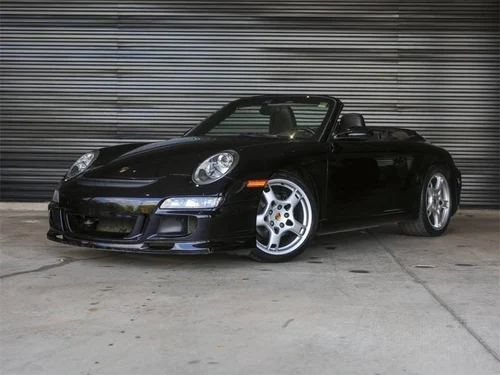 
           
        2006 Porsche 911