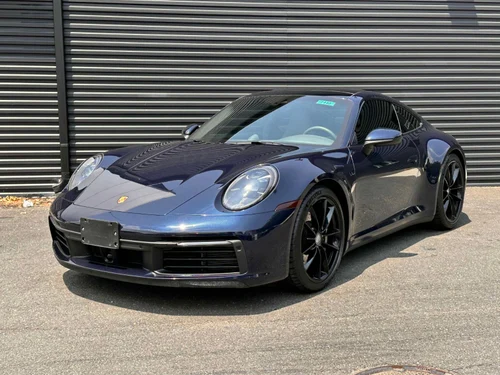 
           
        2020 Porsche 911