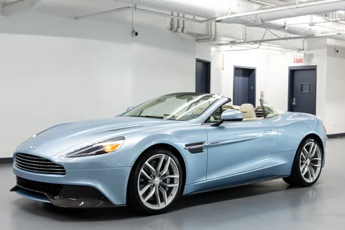 
           
        2016 Aston Martin Vanquish Volante