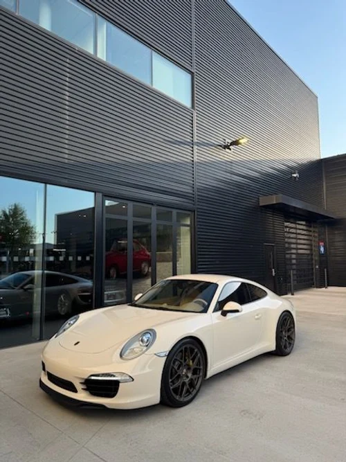 
           
        2012 Porsche 911 Carrera S