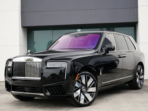 
           New 
        2025 Rolls-Royce Cullinan