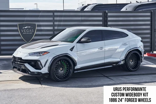 
           
        2024 Lamborghini Urus Performante
