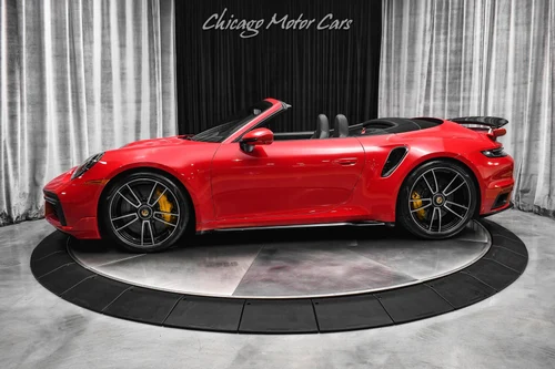
           
        2021 Porsche 911