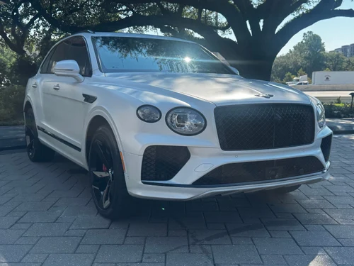 
           
        2024 Bentley Bentayga V8