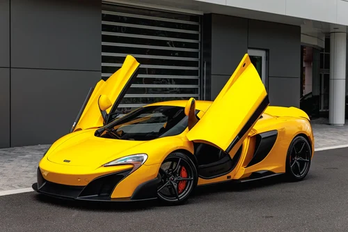 
           
        2016 McLaren 675LT