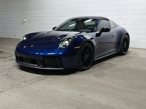 
           
        2025 Porsche 911 4 GTS